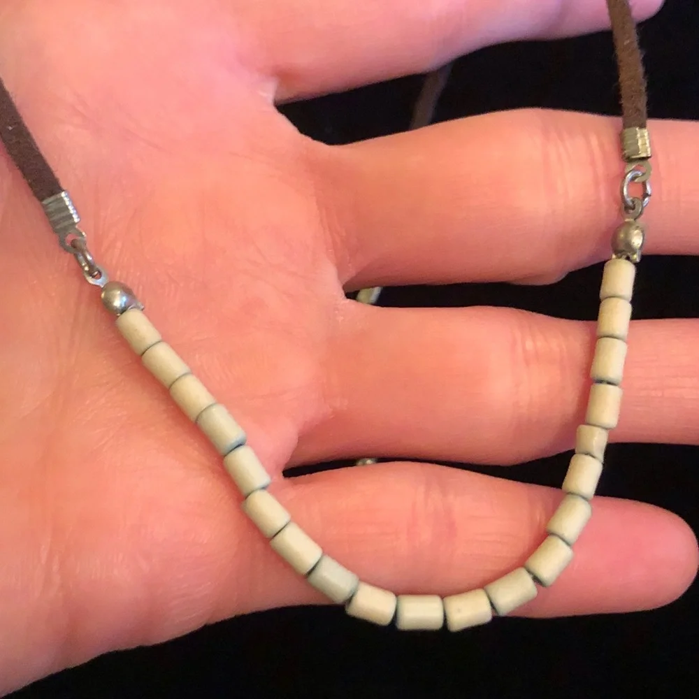 Elegant Cream and Brown Beaded Necklace - Picture 2 of 7